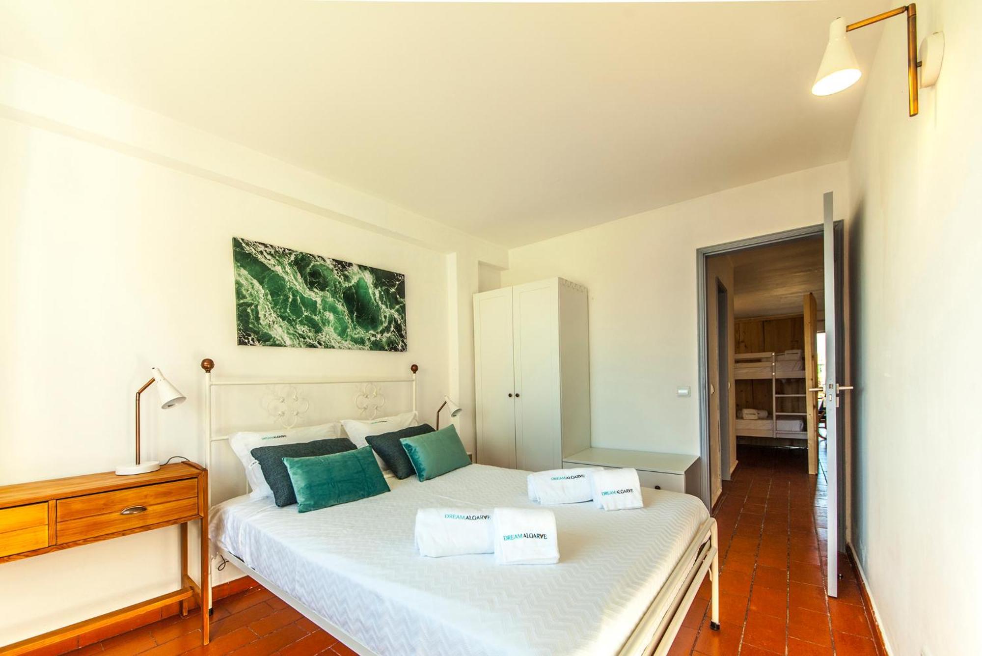 B20 - Sun And Pool Apartment Lagos